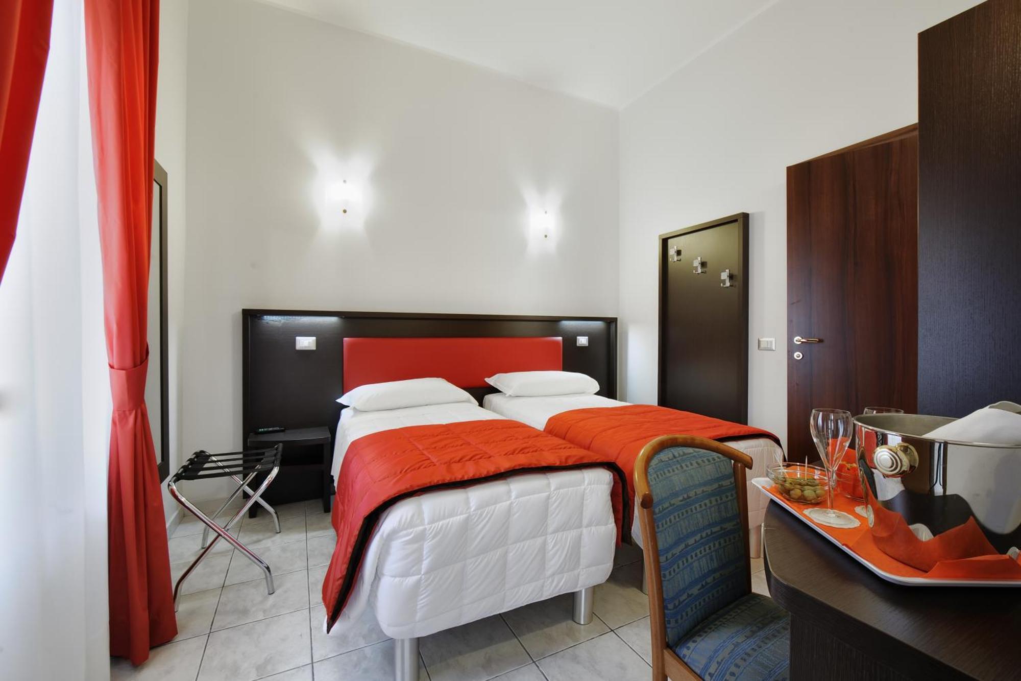 Hotel Al Corso 레냐노 객실 사진
