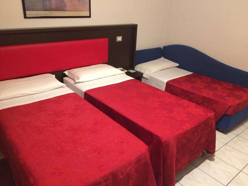 Hotel Al Corso 레냐노 외부 사진